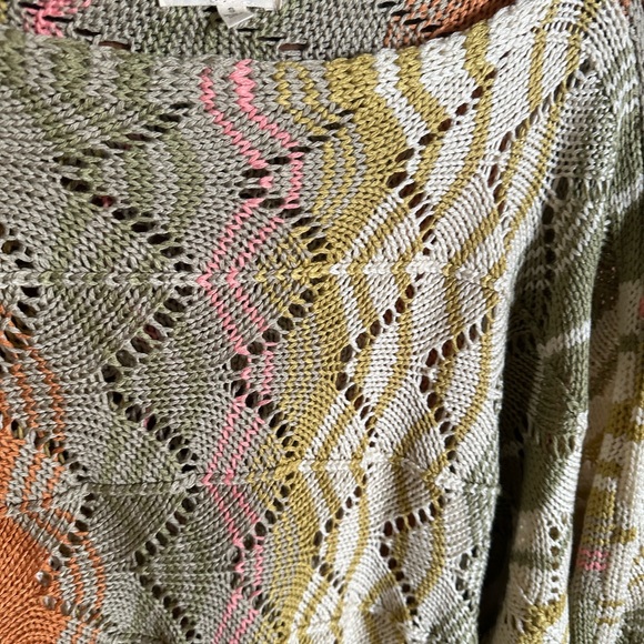 NWOT easel sweater - Picture 6 of 11